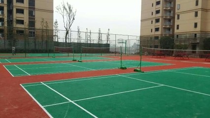 晶康公司*鋪裝塑膠跑道塑膠場地運動地板 *施工