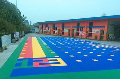 山東環保拼裝地板助力濟源幼兒園懸浮地板施工，打造安全健康體育場地